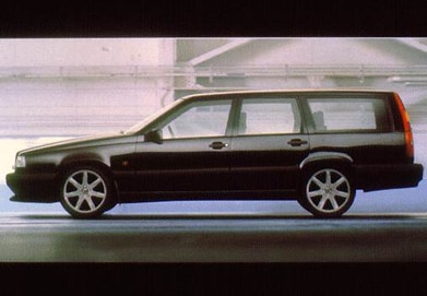 850 R Wagon 4D image