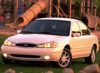 Contour Sedan 4D image