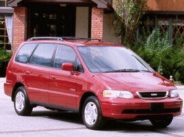1998 Isuzu Oasis