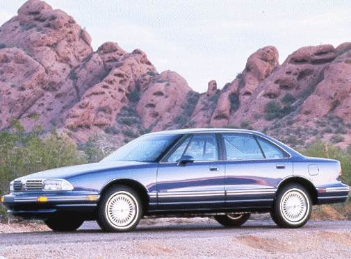 1998 Oldsmobile Regency Exterior: 0