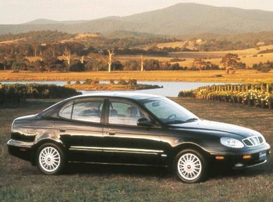 Leganza SE Sedan 4D image