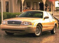 1999 Ford Crown Victoria Sedan 4D