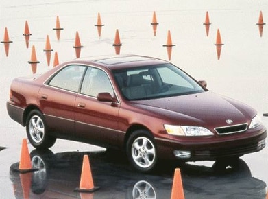 ES 300 Sedan 4D image