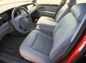 1999 Lincoln Town Car Lifestyle: 1