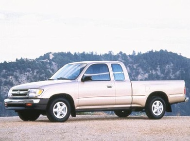 Tacoma XtraCab Pickup image