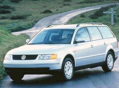 Volkswagen Passat GLS Wagon 4D