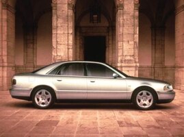 2000 Audi A8