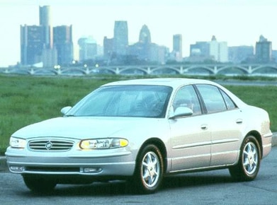 Regal LS Sedan 4D image