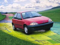 2000 Chevrolet Metro Hatchback Coupe 2D