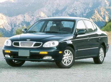 Leganza SE Sedan 4D image