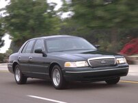 2000 Ford Crown Victoria LX Sedan 4D