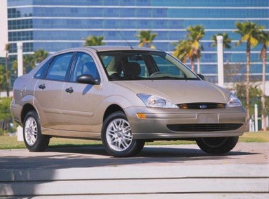 Focus LX Sedan 4D image