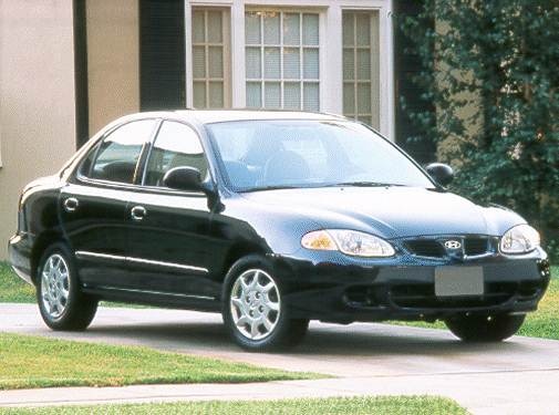 2000 Hyundai Elantra Exterior: 0