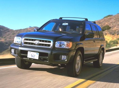 Pathfinder XE Sport Utility 4D image
