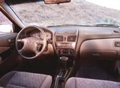 2000 Nissan Sentra Lifestyle: 2