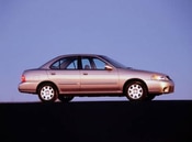 2000 Nissan Sentra Lifestyle: 1