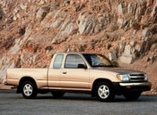 2000 Toyota Tacoma XtraCab Lifestyle: 2