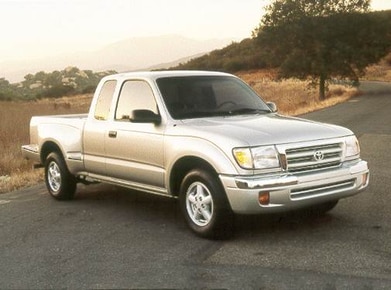 Tacoma XtraCab Pickup image