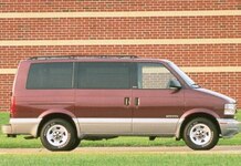 2001 GMC Safari Cargo SL Minivan 3D