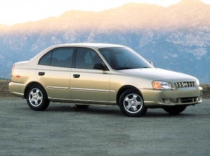 2001 Hyundai Accent GL Sedan 4D