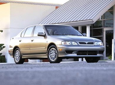 G20 Sedan 4D image