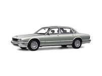 2001 Jaguar XJ XJ8 L Sedan 4D