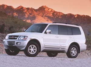 2001 Mitsubishi Montero XLS Sport Utility 4D