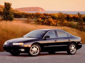 2001 Oldsmobile Aurora V6 Sedan 4D