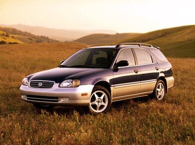 Suzuki Esteem GL Wagon 4D