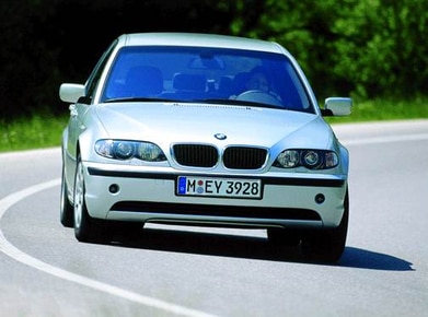 3 Series 330i Sedan 4D image