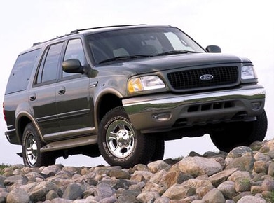 2002 Ford Expedition Specs & Feature Comparisons | Kelley Blue Book