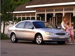 2002 Ford Taurus SES Sedan 4D