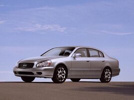 2002 INFINITI Q