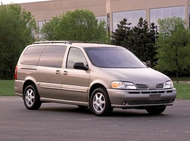 Silhouette GL Extended Minivan image