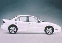 2002 Pontiac Sunfire SE Sedan 4D