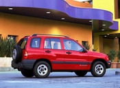 2003 Chevrolet Tracker Lifestyle: 2