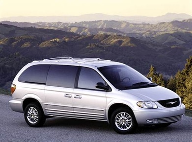 Town & Country Minivan 4D image