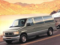 2003 Ford E150 Passenger Chateau Van 3D