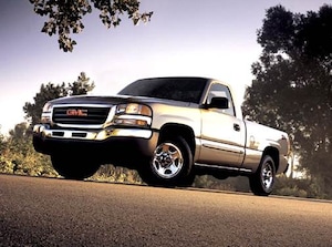 2003 GMC Sierra 1500 Regular Cab Pickup 2D 6 1/2 ft
