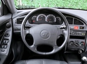 2003 Hyundai Elantra Lifestyle: 2