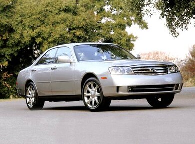 M45 Sedan 4D image