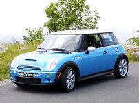 2003 MINI Cooper S Hatchback 2D