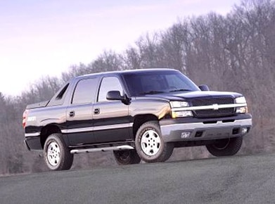 Avalanche 1500 Sport Utility Pickup 4D 5 1/4 ft image