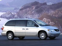 2004 Chrysler Town & Country Limited Minivan 4D