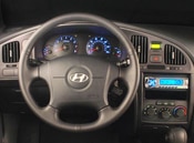 2004 Hyundai Elantra Lifestyle: 2