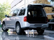2004 INFINITI QX Lifestyle: 2