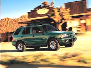 2004 Isuzu Rodeo S Sport Utility 4D