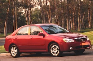 2004 Kia Spectra GSX Hatchback 4D