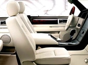2004 Lincoln Navigator Lifestyle: 2