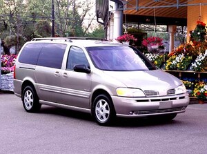 2004 Oldsmobile Silhouette GL Extended Minivan 4D